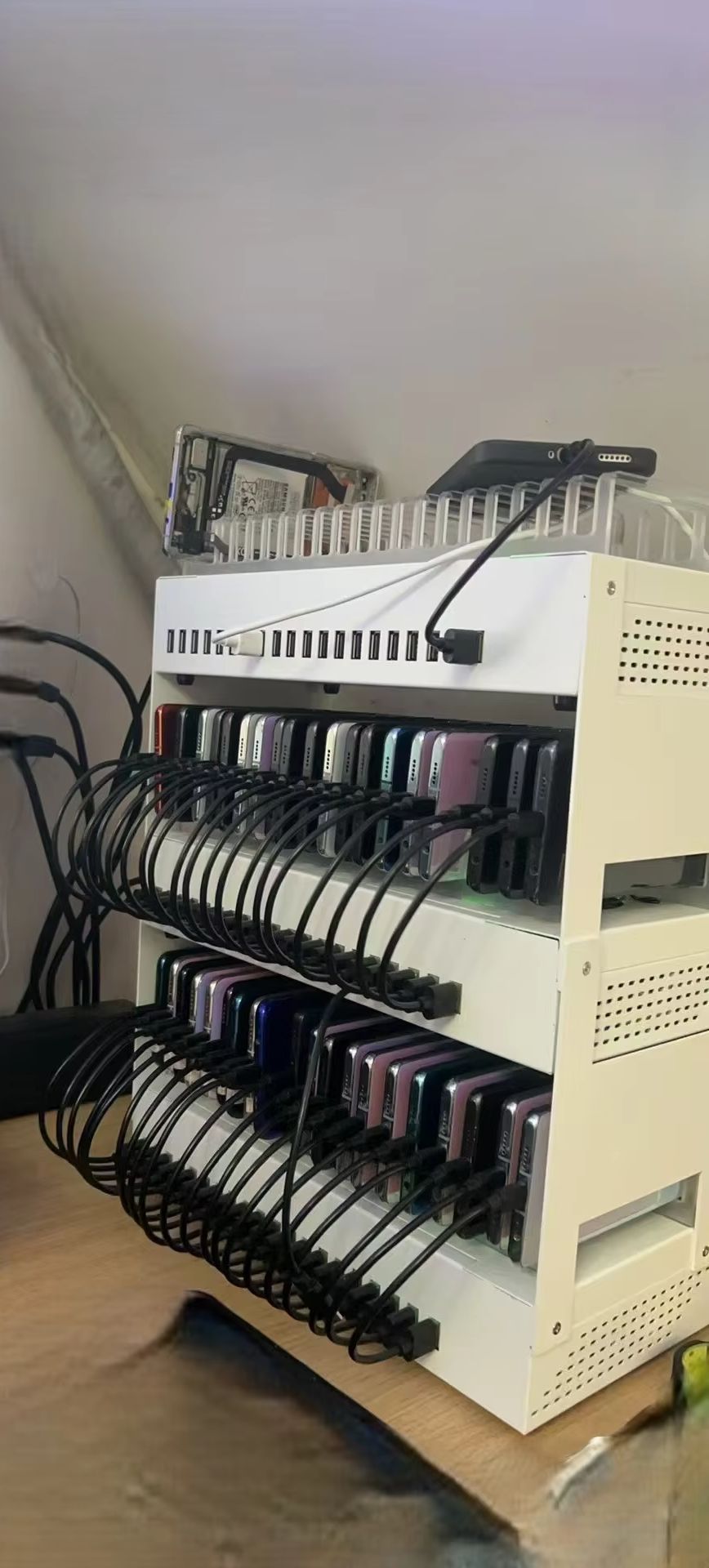 Caixa com 60 Portas USB para F - Usb Hub avaliação e preço